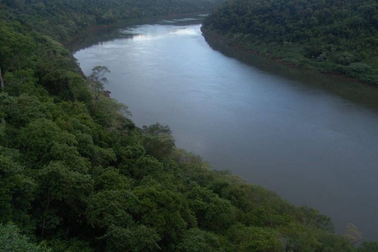 Rio Iguaçu, do Fronteira Argentina–Brasil