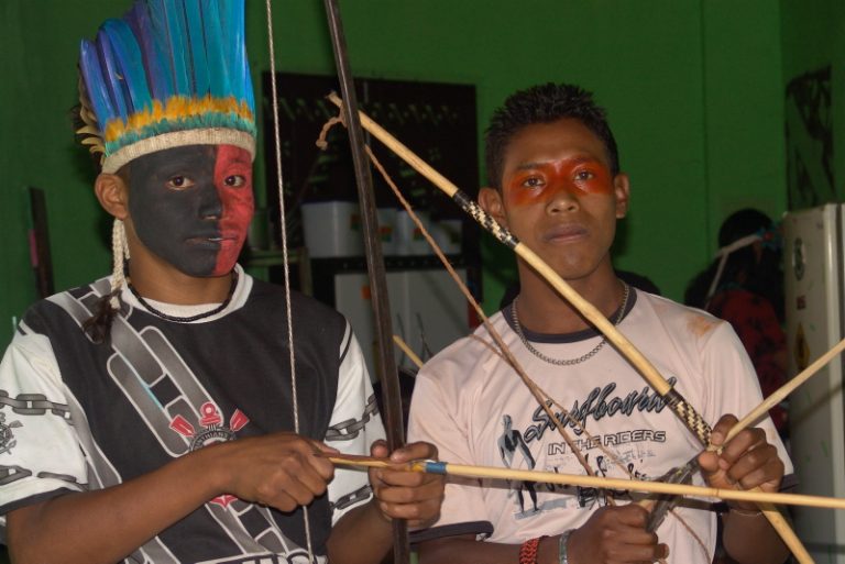 Gravação do filme ¨A Coruja¨ dentro do curso de formação de audiovisual em Tenonde Porã